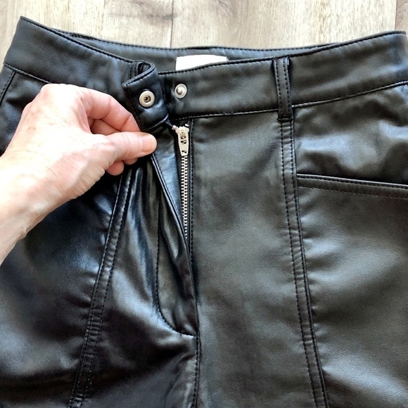 Wilfred, Aritzia, Rebel, Faux Vegan Leather, High Rise, Pants, Size 0 - Picture 7 of 16